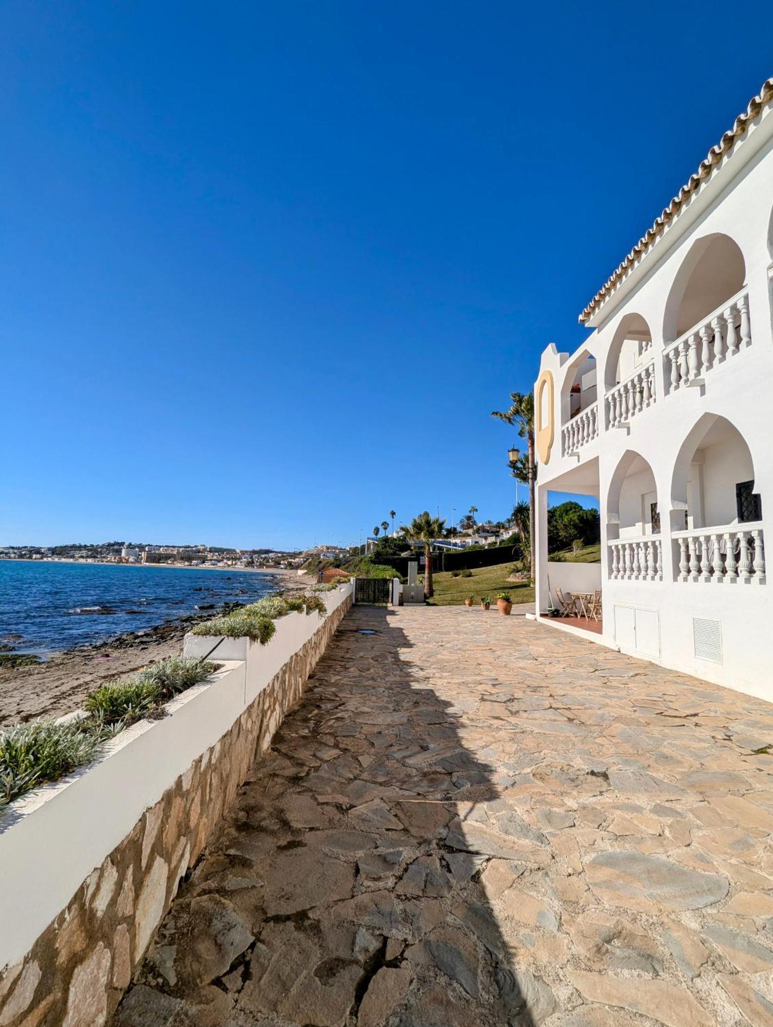 Rise & Shine Beachfront La Cala La Cala De Mijas Εξωτερικό φωτογραφία